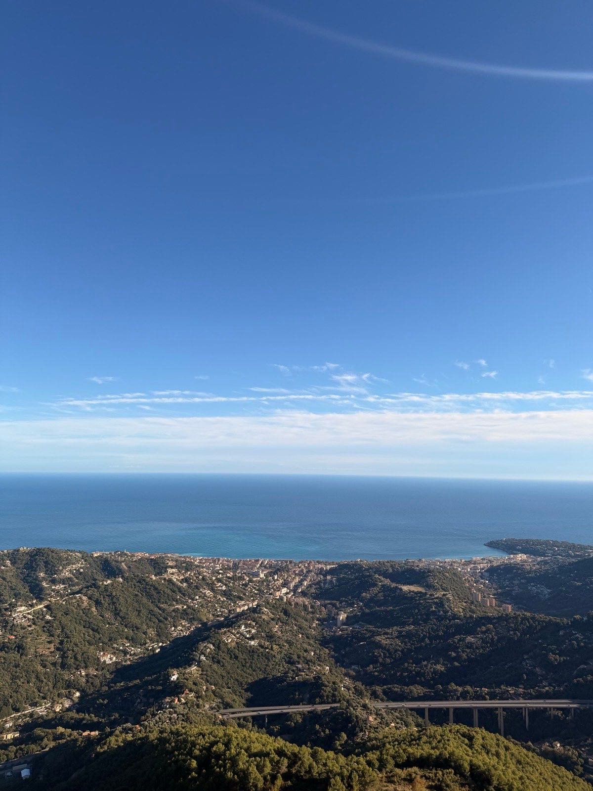 Roquebrune-Cap-Martin et la mer vus depuis Sainte-Agnès